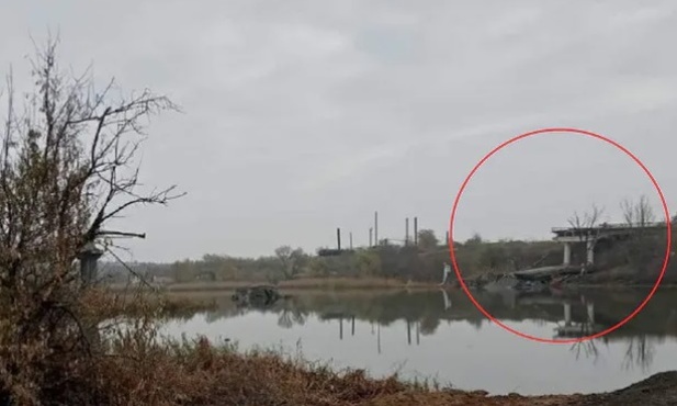 Ukraina: rosyjscy żołnierze niszczą wszystkie mosty w zachodniej części obwodu chersońskiego