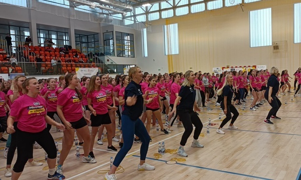 Katowice. Mistrzynie olimpijskie prowadziły lekcję WF w IV LO