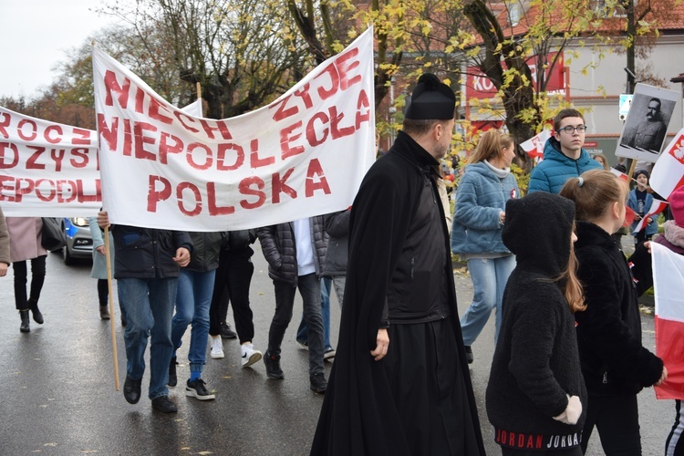 Marsz patriotyczny "Pijarskiej"