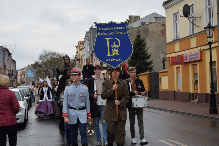 Marsz patriotyczny "Pijarskiej"