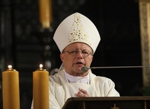 Abp Ryś: ciągle wchodzimy do ziemi naszej niepodległości. Wybierajmy życie!