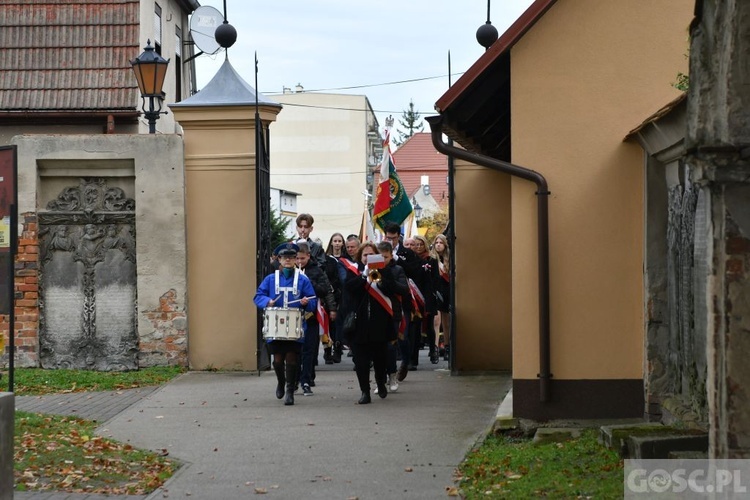 Bytom Odrzański. Poświęcenie nowego nagrobka uczestnika Bitwy o Atlantyk