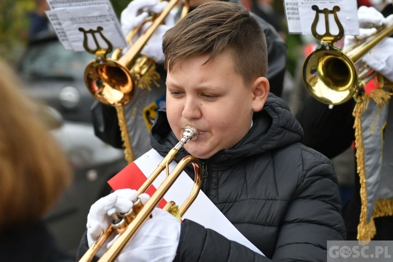 Bytom Odrzański. Poświęcenie nowego nagrobka uczestnika Bitwy o Atlantyk
