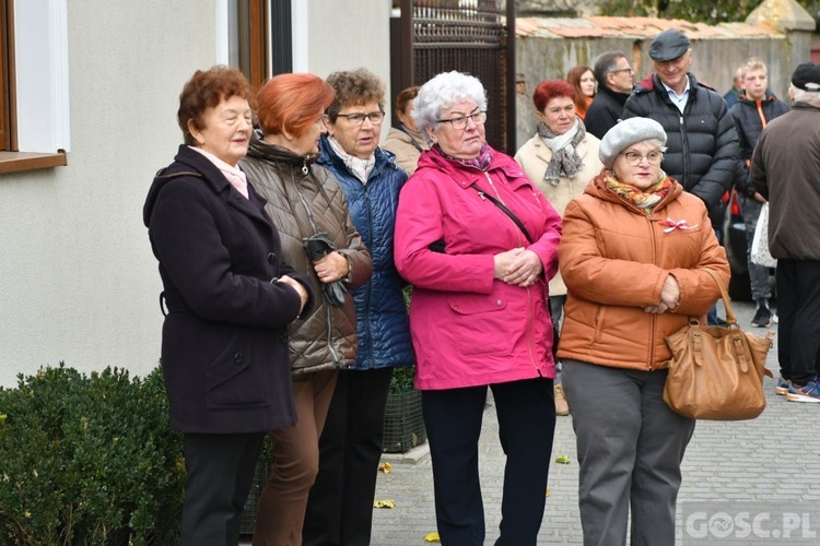Bytom Odrzański. Poświęcenie nowego nagrobka uczestnika Bitwy o Atlantyk