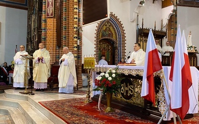 Wałbrzych uczcił Niepodległą z bp. Adamem Bałabuchem