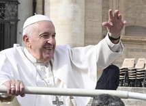 Papież: „cztery bliskości” w życiu i posłudze księdza