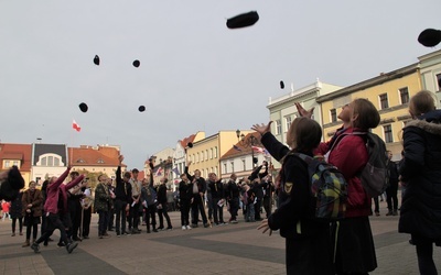 Rybnik. Obchody Święta Niepodległości 11 listopada 2022 r.