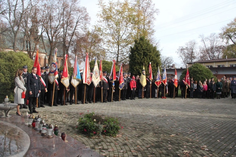 Radłów. Odsłonięcie muralu "Radłowskie Termopile"