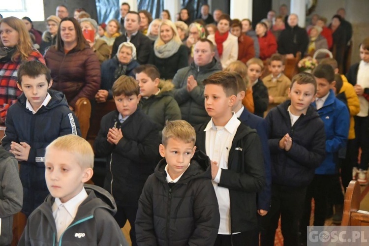 20 nowych ministrantów w Gaworzycach