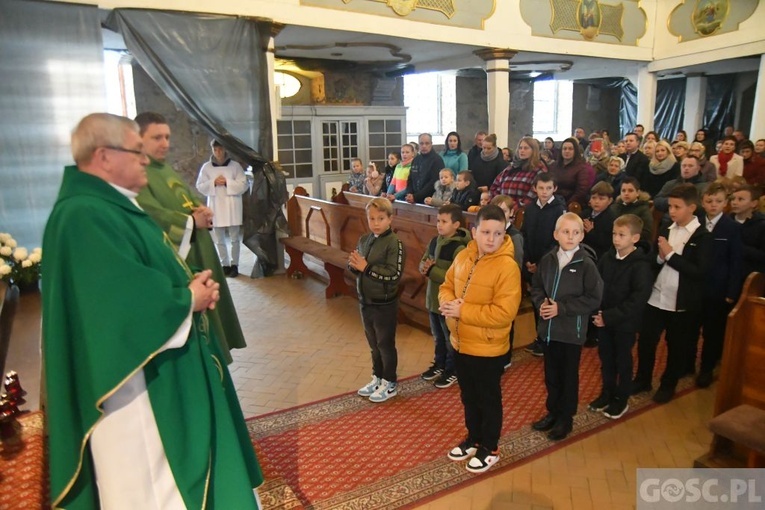 20 nowych ministrantów w Gaworzycach