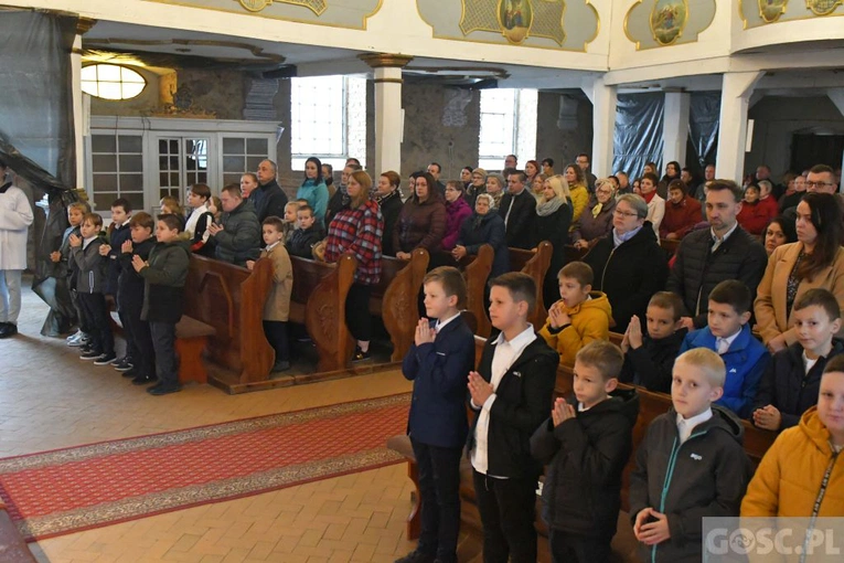 20 nowych ministrantów w Gaworzycach