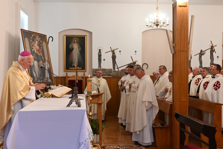 Polanica-Zdrój. Wprowadzenie obrazu MB Pompejańskiej z relikwiami bł. Bartolo Longo