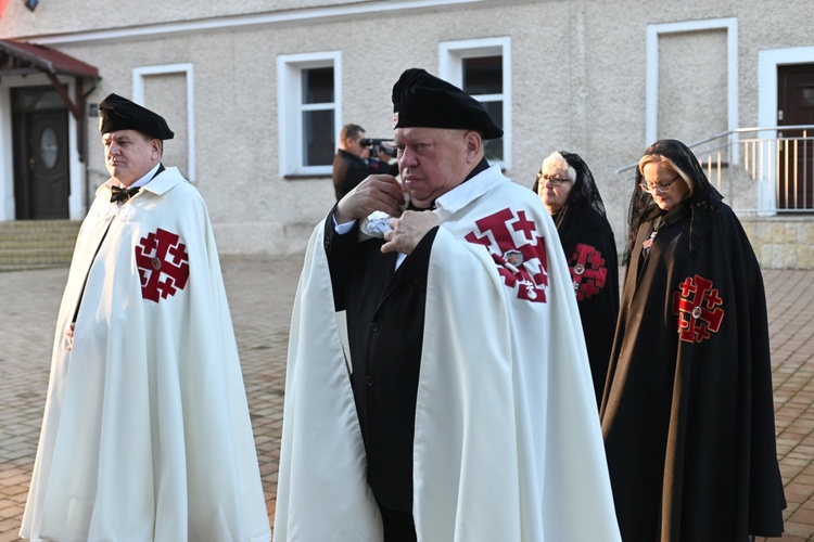 Polanica-Zdrój. Wprowadzenie obrazu MB Pompejańskiej z relikwiami bł. Bartolo Longo