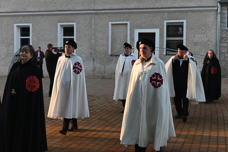 Polanica-Zdrój. Wprowadzenie obrazu MB Pompejańskiej z relikwiami bł. Bartolo Longo