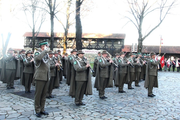 Nowy Sącz. Odsłonięcie tablicy upamiętniającej ks. ppłk. Andrzeja Niwę