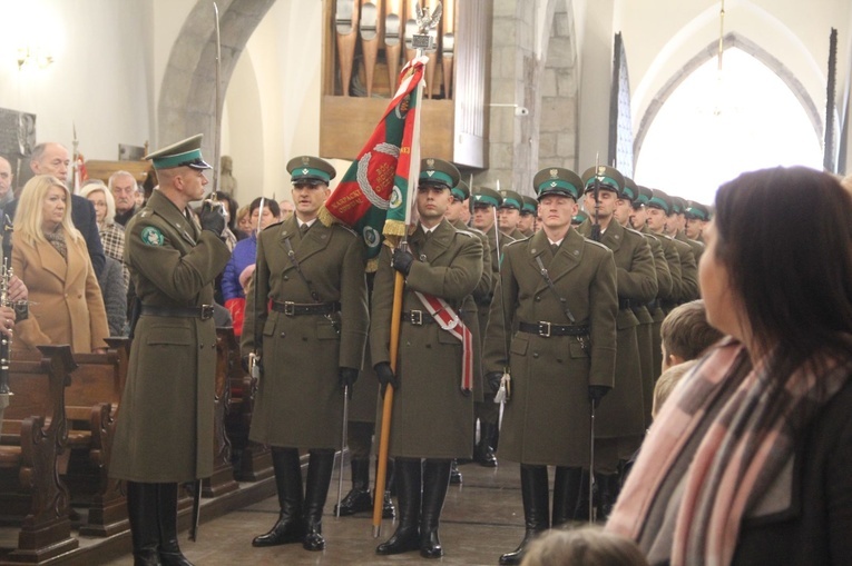 Nowy Sącz. Odsłonięcie tablicy upamiętniającej ks. ppłk. Andrzeja Niwę