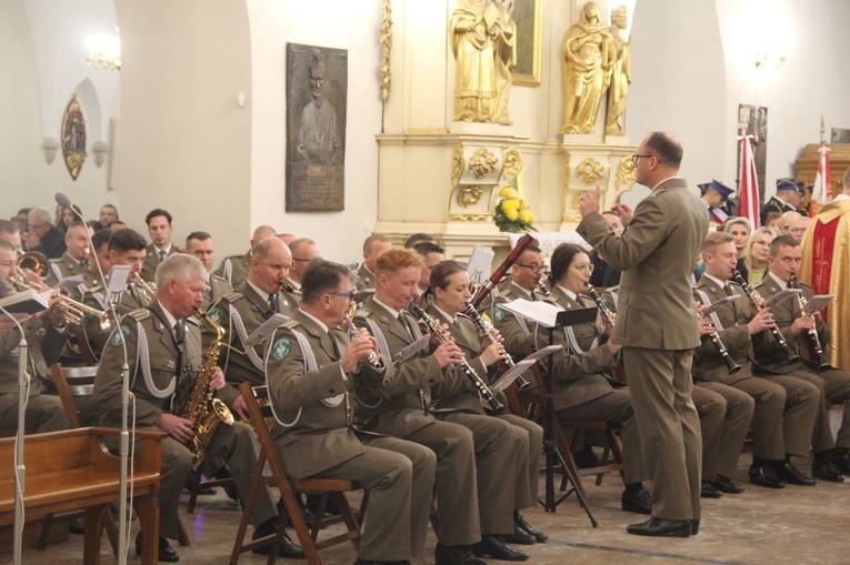 Nowy Sącz. Odsłonięcie tablicy upamiętniającej ks. ppłk. Andrzeja Niwę