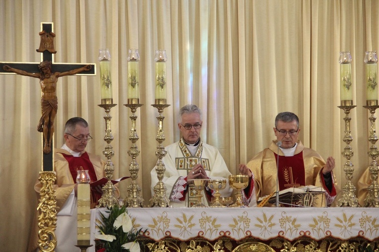 Nowy Sącz. Odsłonięcie tablicy upamiętniającej ks. ppłk. Andrzeja Niwę