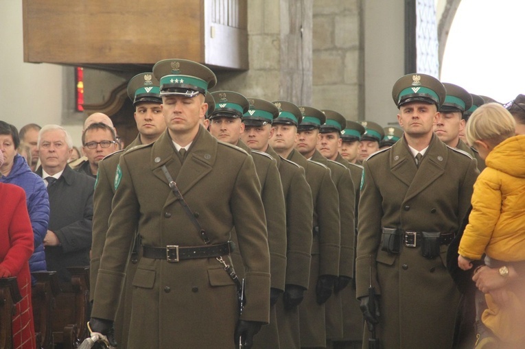 Nowy Sącz. Odsłonięcie tablicy upamiętniającej ks. ppłk. Andrzeja Niwę