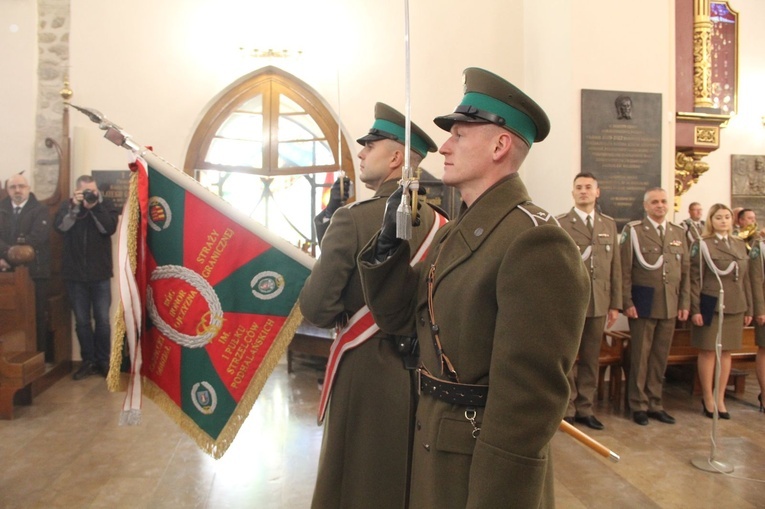 Nowy Sącz. Odsłonięcie tablicy upamiętniającej ks. ppłk. Andrzeja Niwę