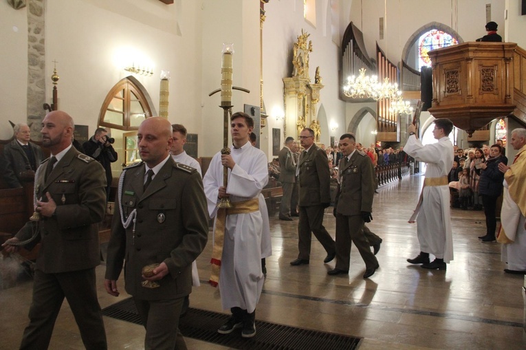 Nowy Sącz. Odsłonięcie tablicy upamiętniającej ks. ppłk. Andrzeja Niwę