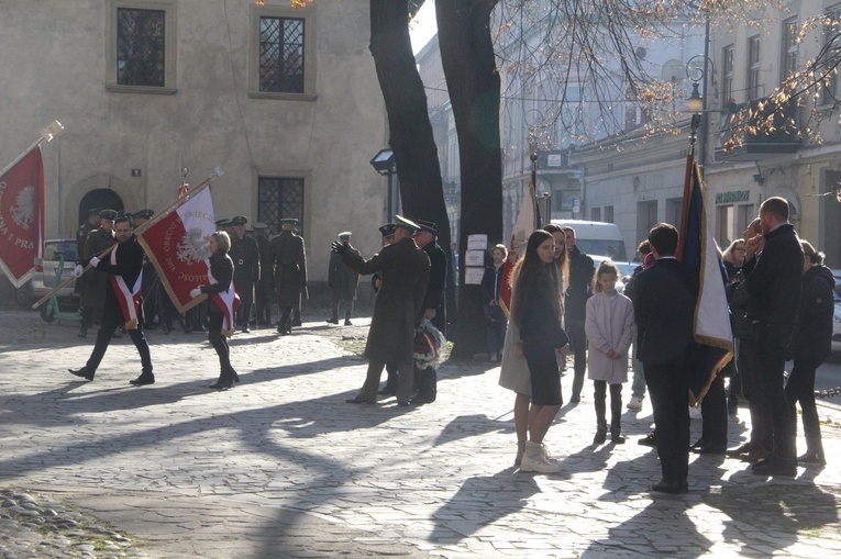 Nowy Sącz. Odsłonięcie tablicy upamiętniającej ks. ppłk. Andrzeja Niwę