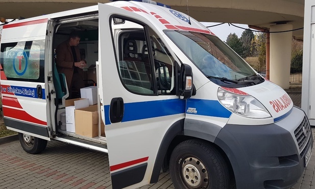 Bielsko-Biała. Karetka ze szpitala wojewódzkiego przekazana do Charkowa w Ukrainie