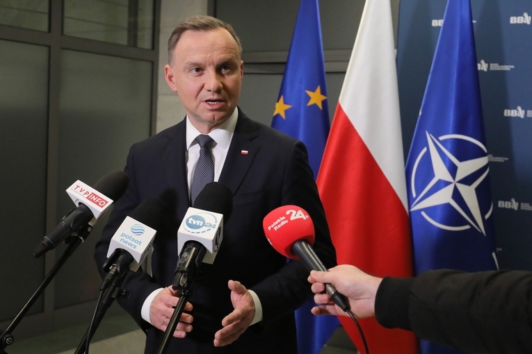 Andrzej Duda: nie ma jednoznacznych dowodów kto wystrzelił tę rakietę, wyjaśni to śledztwo