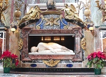 Figura św. Cecylii w kościele jej dedykowanym  na Zatybrzu w Rzymie.