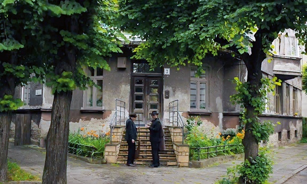 Zdjęcia do serialu kręcono m.in. w Przemyślu, na skrzyżowaniu ulicy  Piotra Skargi i Barskiej.