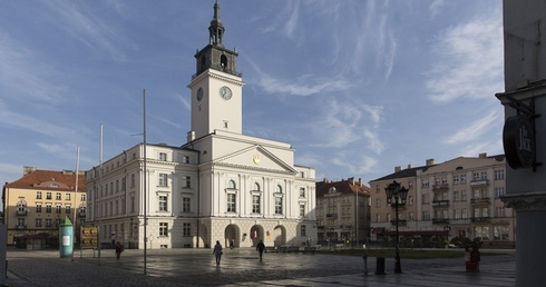 Rzecznik prasowy diecezji kaliskiej prostuje błędnie podane informacje nt. siostry katechetki (oświadczenie)