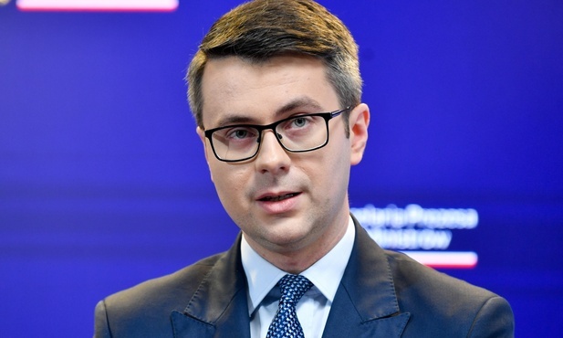 Müller: rząd pracuje nad aktualizacją polityki energetycznej