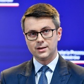 Müller: rząd pracuje nad aktualizacją polityki energetycznej