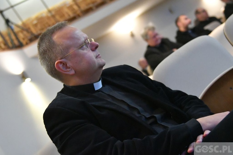 Zielona Góra. Szkolenie dla kapelanów posługującym chorym