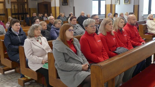 Wolontariusze POPŻ z regionu w siedzibie Caritas w Janowicach