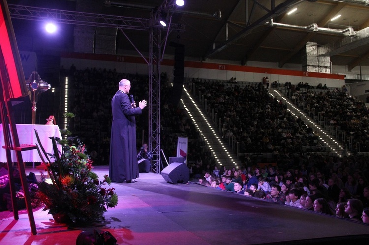 Tarnów. Ósmoklasiści w "Jaskółce"