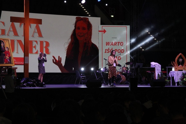 Tarnów. Ósmoklasiści w "Jaskółce"