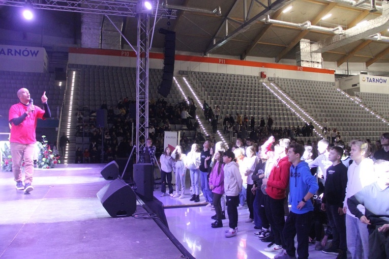 Tarnów. Ósmoklasiści w "Jaskółce"