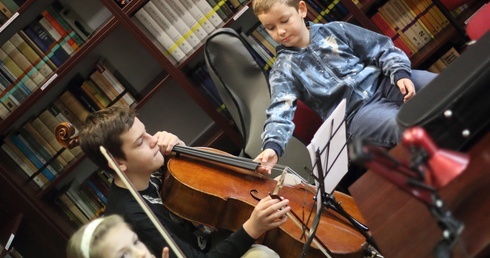 Już śpiewają kolędy!