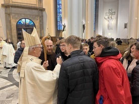 Abp Skworc do młodych: Skoro tu jesteście, to znaczy, że wam zależy na królestwie