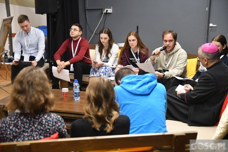 Synod i ŚDM w obiektywie "Gościa Niedzielnego"