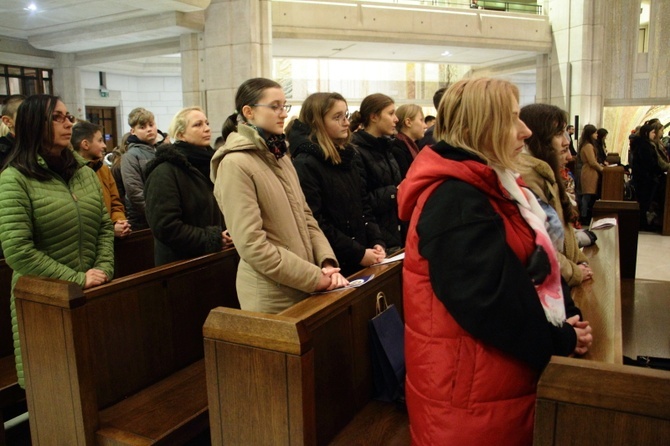 Msza św. dla uczestników II Międzynarodowego Kongresu dla Małżeństwa i Rodziny oraz Spotkania Młodzieży Archidiecezji Krakowskiej 