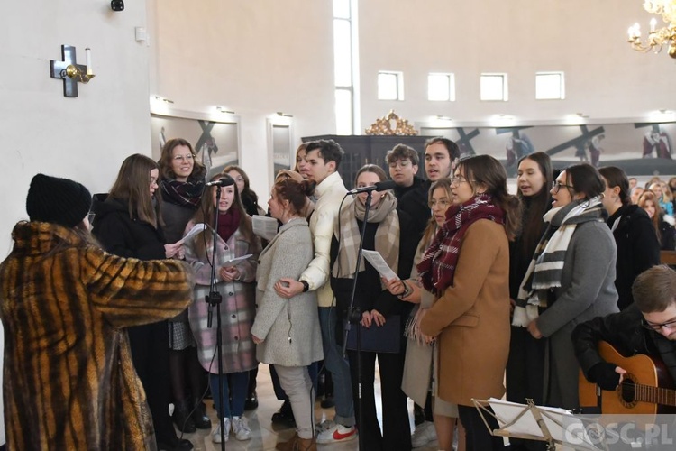 Synod i ŚDM w obiektywie "Gościa Niedzielnego"