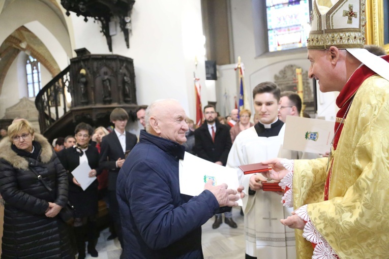 Wręczenie medali "Dei Regno Servire" i święto Akcji Katolickiej