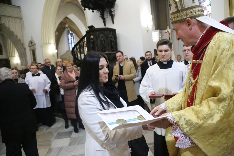 Wręczenie medali "Dei Regno Servire" i święto Akcji Katolickiej