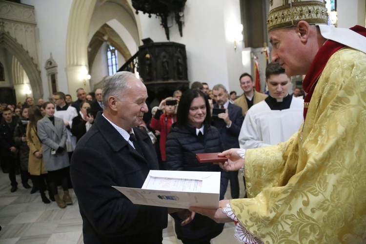 Wręczenie medali "Dei Regno Servire" i święto Akcji Katolickiej