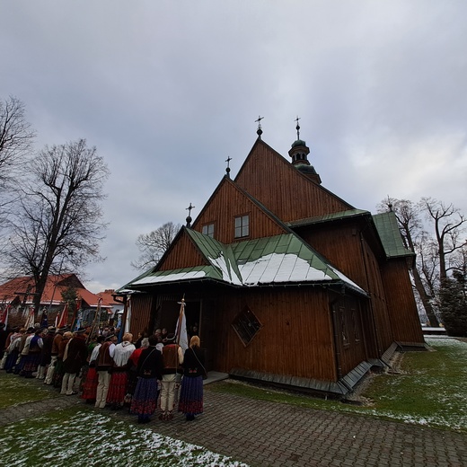 Górale ze Związku Podhalan na rekolekcjach 