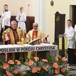 Obelisk i tablica ks. Golędzinowskiego