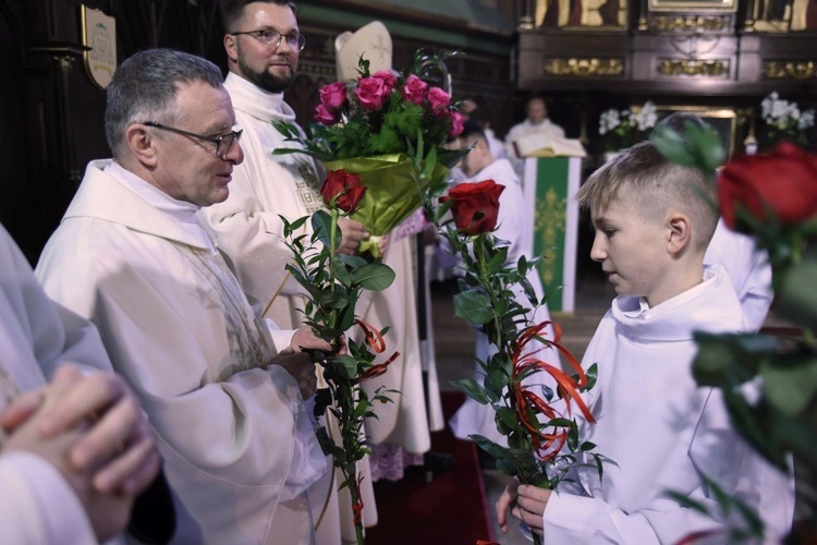 Lektorzy i ministranci w Nawojowej