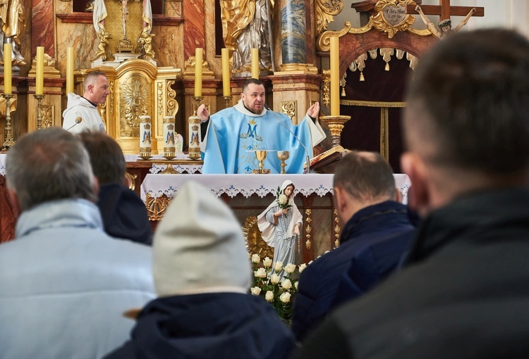 Świerki. Rekolekcje poprowadził ks. Dominik Chmielewski